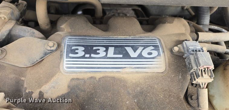 image for item ES2812 2002 Dodge Caravan van