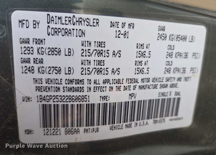 image for item ES2812 2002 Dodge Caravan van