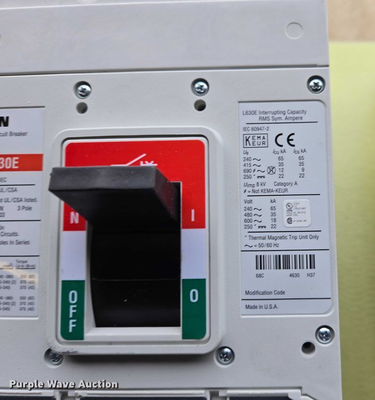 image for item ES2816 (9) Eaton circuit breakers