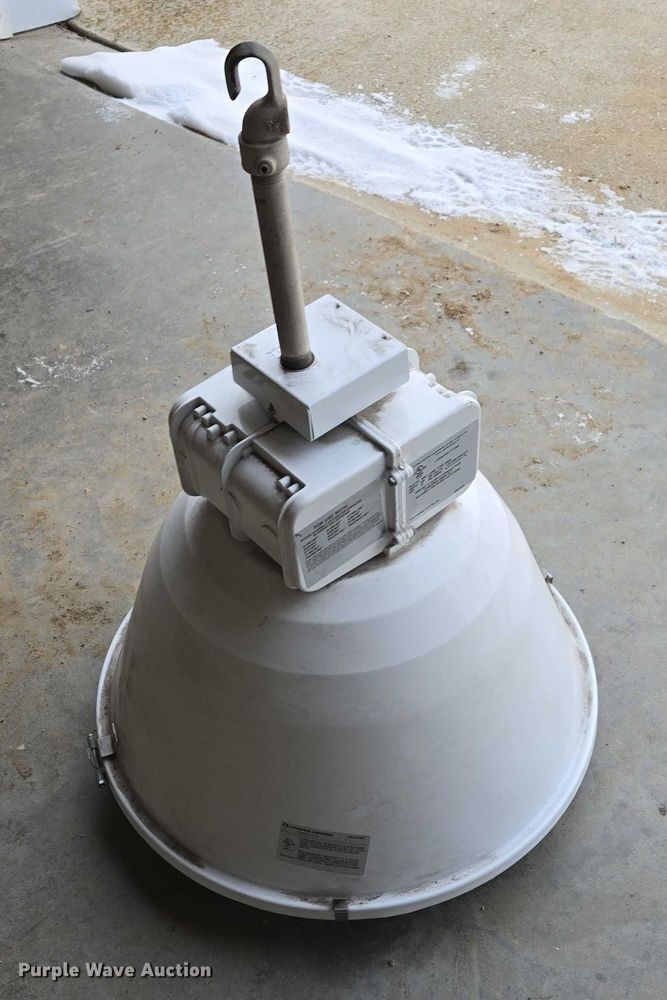 image for item ES2817 (10) Lithonia Lighting M59 lights