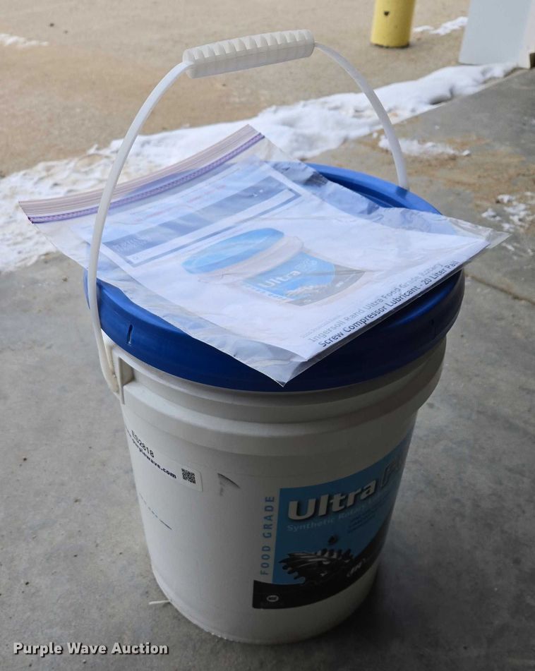 image for item ES2818 Ingersoll Rand Ultra FG  synthetic rotary lubricant