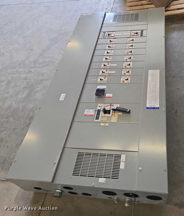 image for item ES2820 2011 Eaton Pow-R-Line PRL4 panelboard