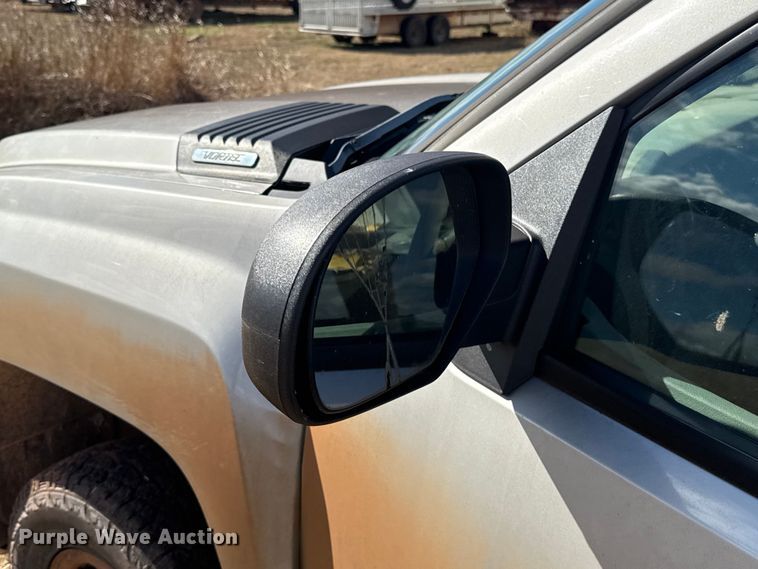 image for item ES5649 2007 Chevrolet Silverado 2500HD Ext. Cab pickup truck