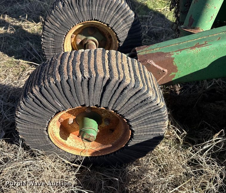 image for item ES5650 John Deere 1518 batwing rotary mower