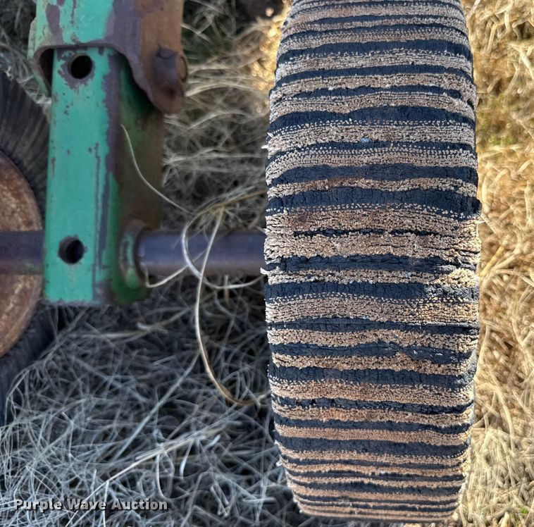 image for item ES5650 John Deere 1518 batwing rotary mower