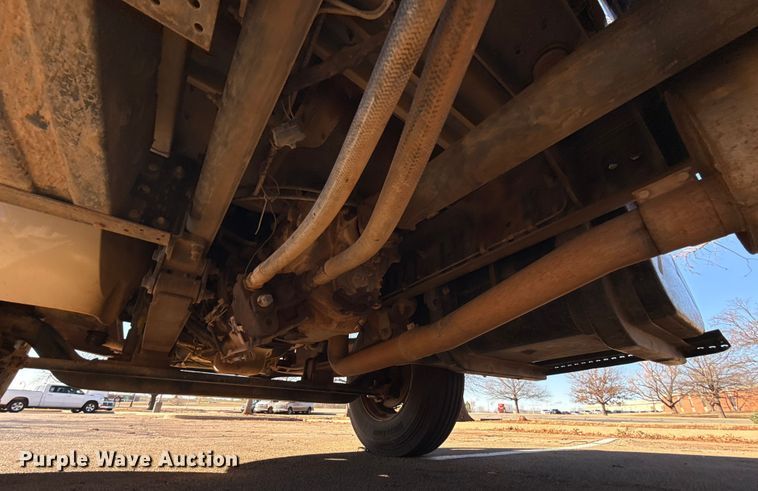 image for item ES5654 2003 International 4200 dump truck