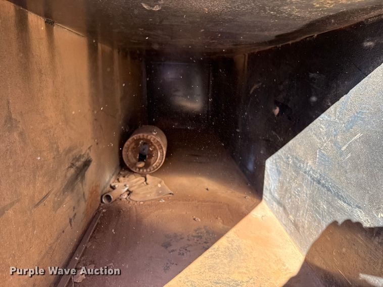 image for item ES5654 2003 International 4200 dump truck