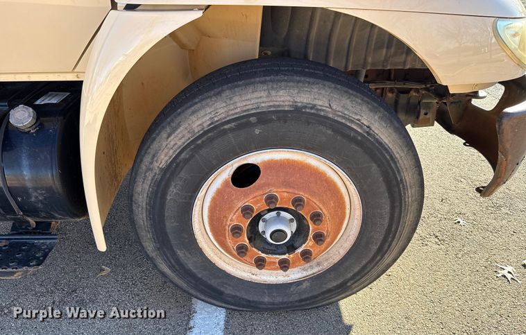 image for item ES5654 2003 International 4200 dump truck