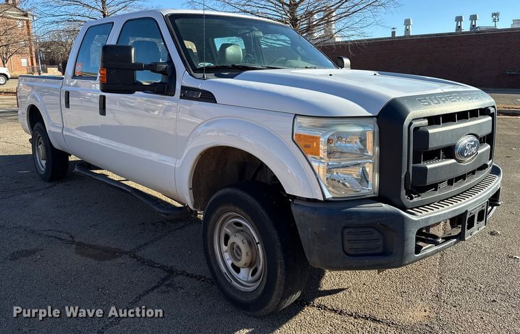 image for item ES5655 2015 Ford F250 Super Duty Crew Cab pickup truck