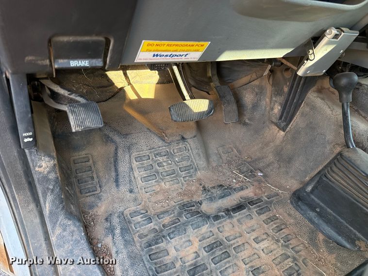 image for item ES5655 2015 Ford F250 Super Duty Crew Cab pickup truck