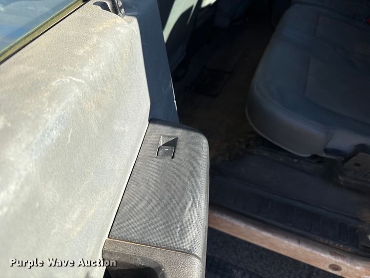 image for item ES5655 2015 Ford F250 Super Duty Crew Cab pickup truck