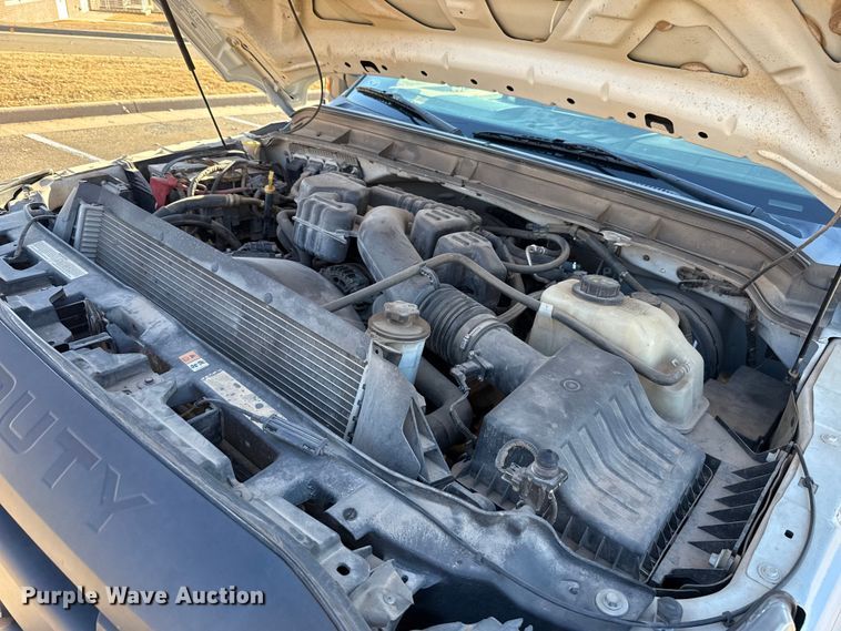 image for item ES5655 2015 Ford F250 Super Duty Crew Cab pickup truck