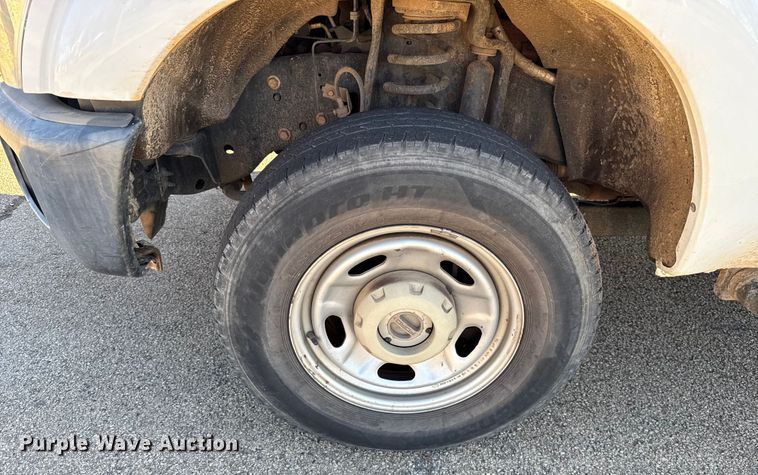 image for item ES5655 2015 Ford F250 Super Duty Crew Cab pickup truck