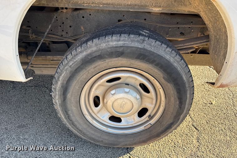 image for item ES5655 2015 Ford F250 Super Duty Crew Cab pickup truck