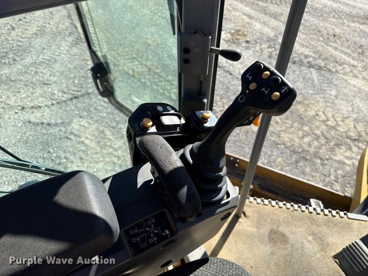 image for item ES5671 2012 Caterpillar 12M2 VHP Plus motor grader