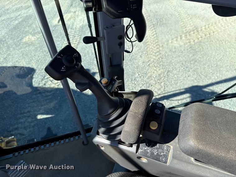 image for item ES5671 2012 Caterpillar 12M2 VHP Plus motor grader