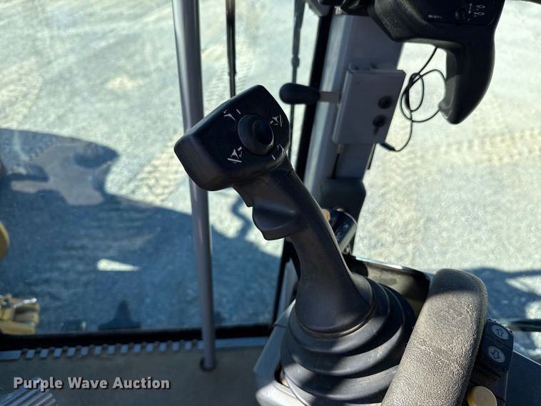 image for item ES5671 2012 Caterpillar 12M2 VHP Plus motor grader