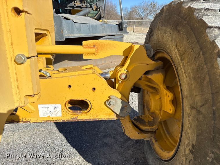 image for item ES5672 2009 John Deere 770GP motor grader