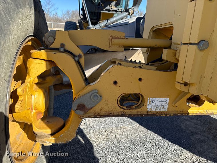 image for item ES5672 2009 John Deere 770GP motor grader