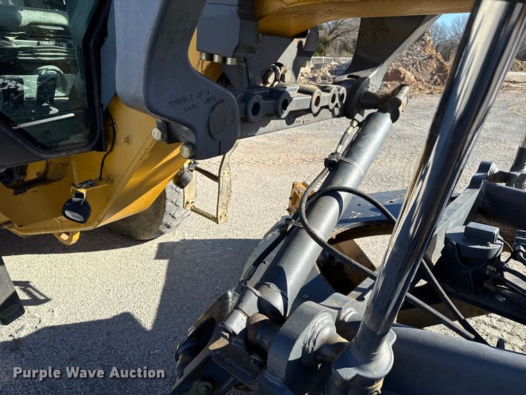 image for item ES5672 2009 John Deere 770GP motor grader