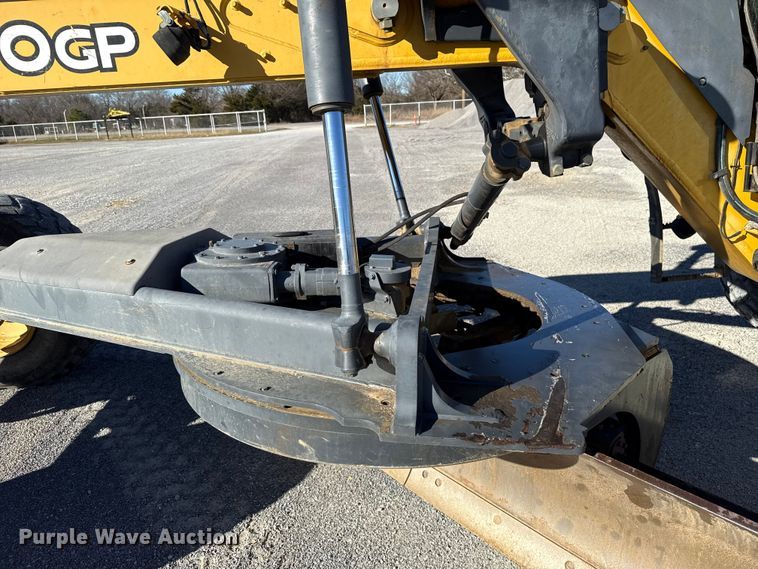 image for item ES5672 2009 John Deere 770GP motor grader