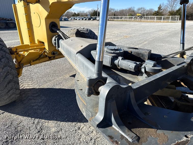 image for item ES5672 2009 John Deere 770GP motor grader