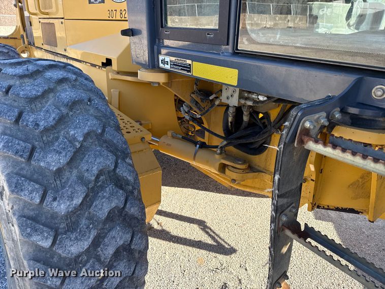 image for item ES5672 2009 John Deere 770GP motor grader