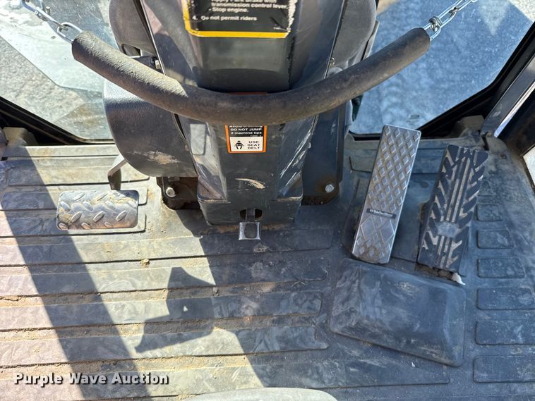 image for item ES5672 2009 John Deere 770GP motor grader