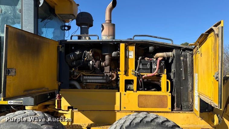 image for item ES5672 2009 John Deere 770GP motor grader