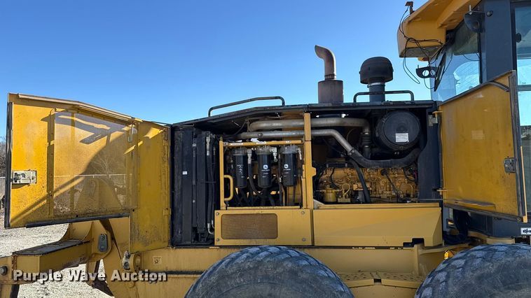 image for item ES5672 2009 John Deere 770GP motor grader