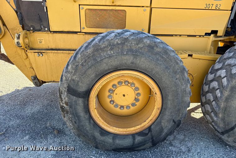 image for item ES5672 2009 John Deere 770GP motor grader