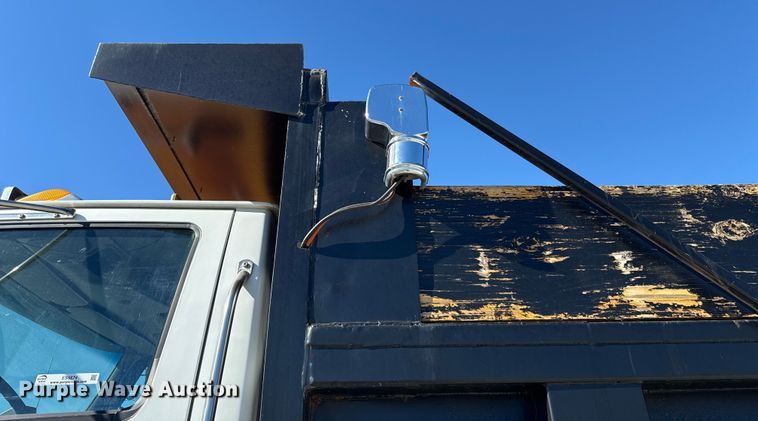 image for item ES5674 2007 Sterling L-Line dump flatbed truck