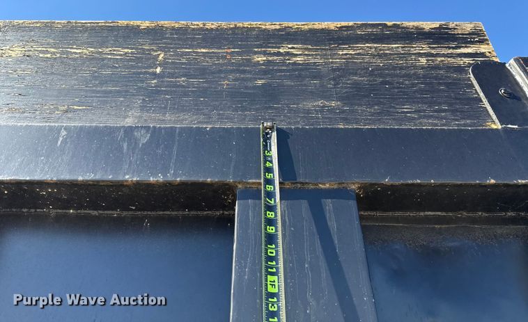 image for item ES5674 2007 Sterling L-Line dump flatbed truck