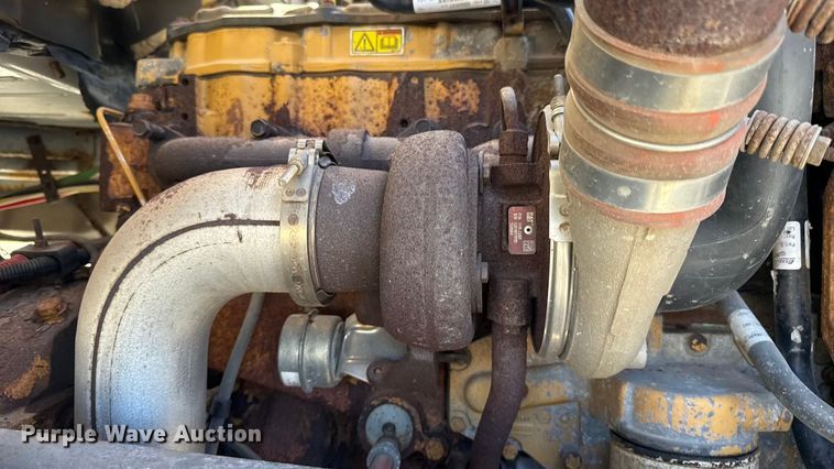 image for item ES5674 2007 Sterling L-Line dump flatbed truck