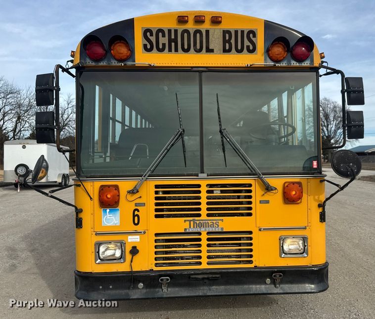 image for item ET4146 2003 Thomas Built Saf-T-Liner school bus