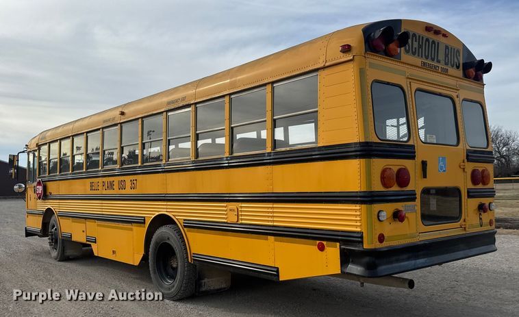 image for item ET4146 2003 Thomas Built Saf-T-Liner school bus