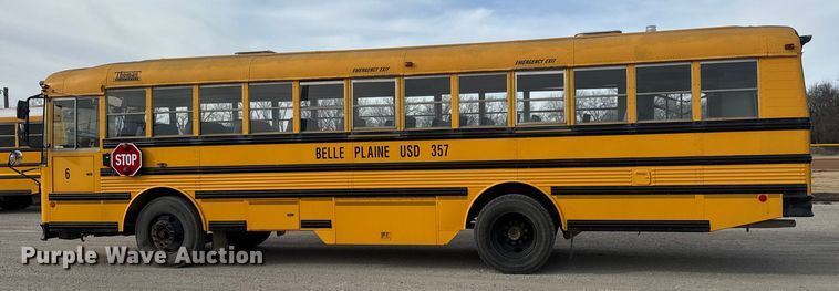 image for item ET4146 2003 Thomas Built Saf-T-Liner school bus