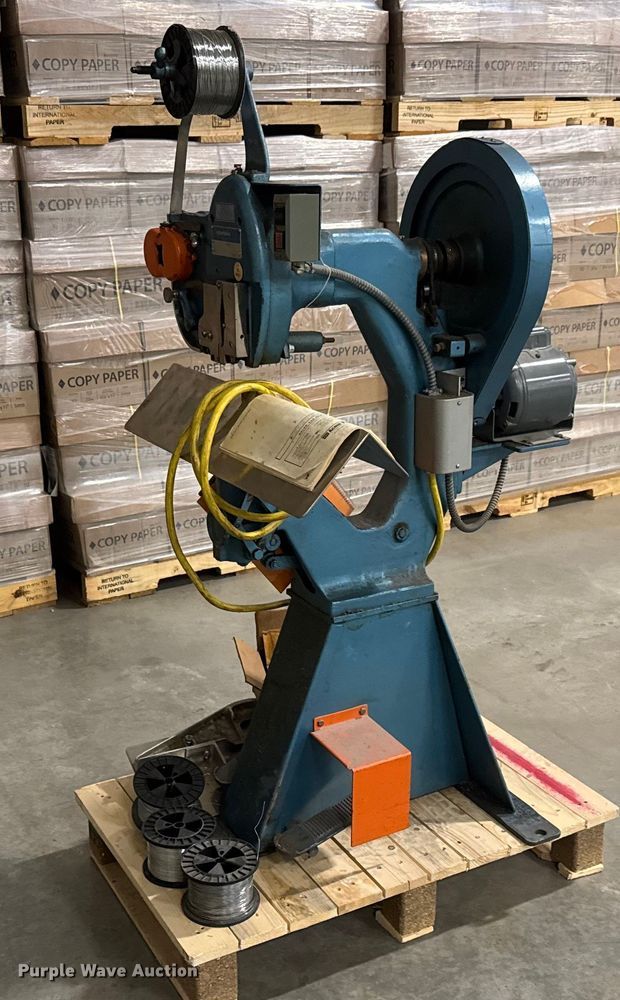 image for item ET4331 1985 Interlake S3A 3/4 wire stitcher