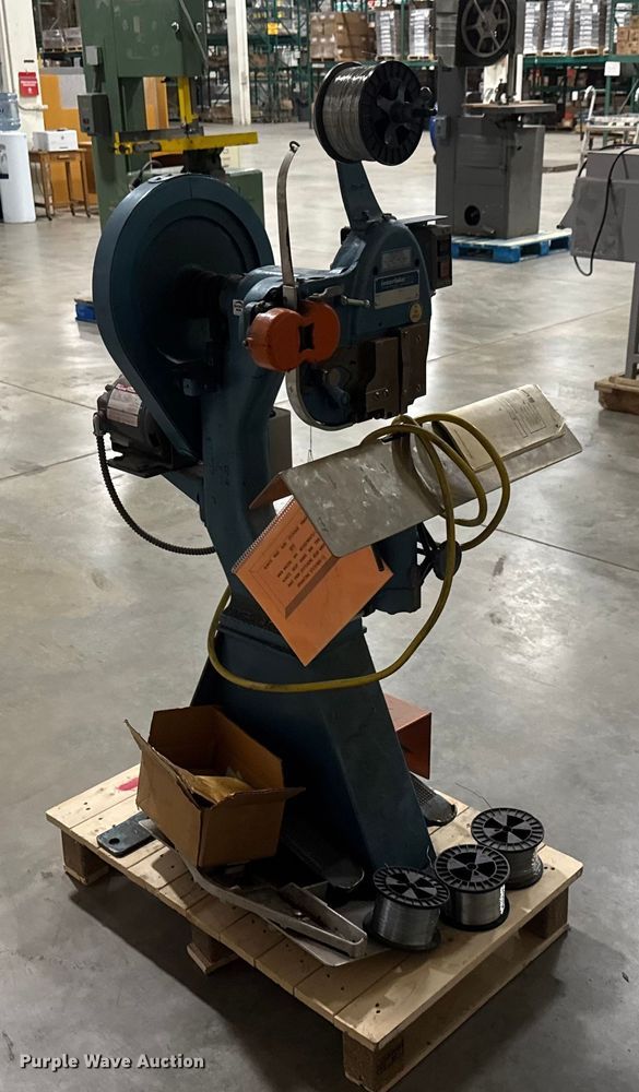 image for item ET4331 1985 Interlake S3A 3/4 wire stitcher