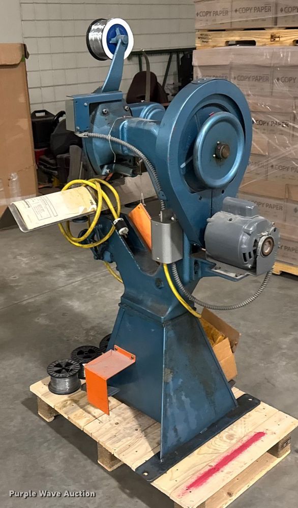 image for item ET4331 1985 Interlake S3A 3/4 wire stitcher