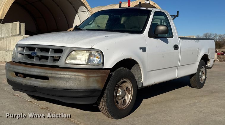 image for item ET4338 1998 Ford F150 pickup truck