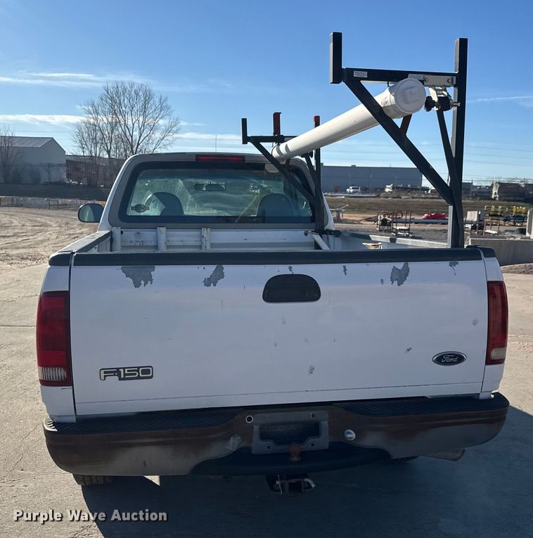 image for item ET4338 1998 Ford F150 pickup truck