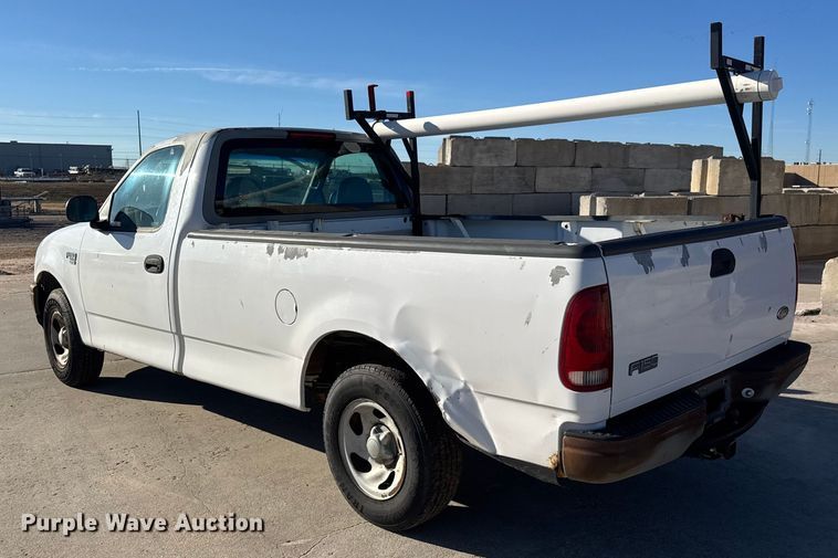 image for item ET4338 1998 Ford F150 pickup truck