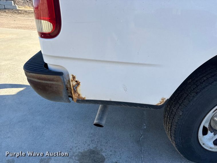 image for item ET4338 1998 Ford F150 pickup truck