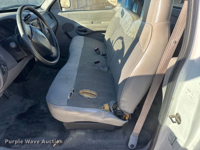 image for item ET4338 1998 Ford F150 pickup truck