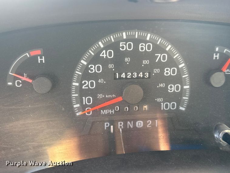 image for item ET4338 1998 Ford F150 pickup truck