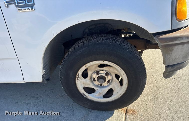 image for item ET4338 1998 Ford F150 pickup truck