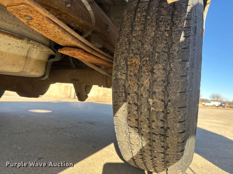 image for item ET4338 1998 Ford F150 pickup truck