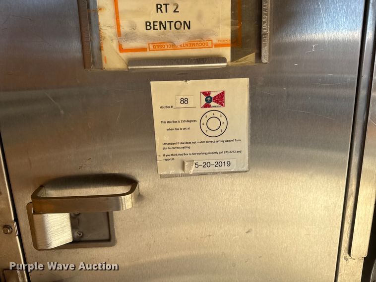 image for item ET4339 2003 Freightliner FC70 box truck