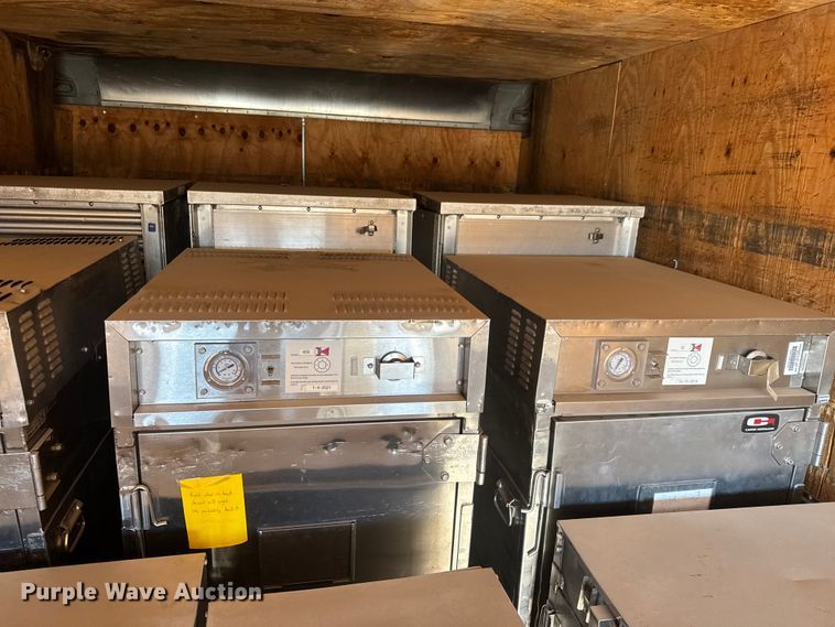 image for item ET4339 2003 Freightliner FC70 box truck